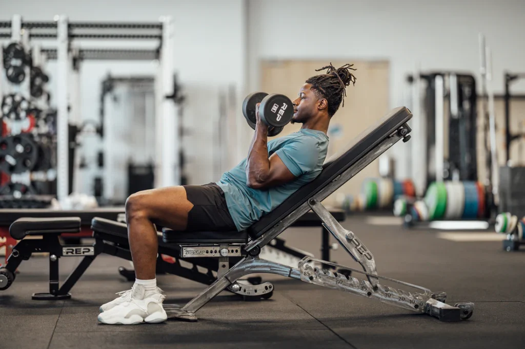 incline dumbbell curl
